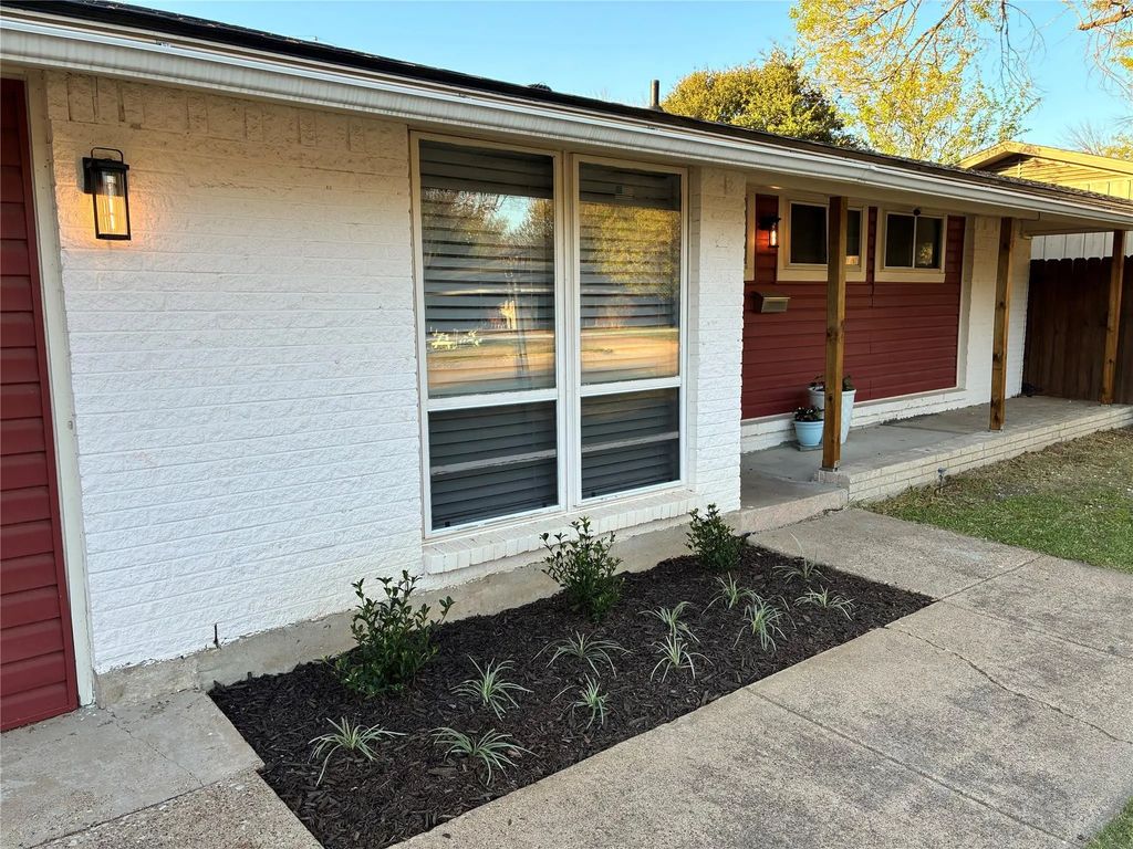 11317 Carissa Drive, Dallas