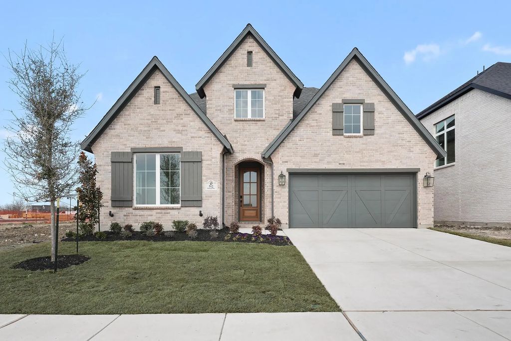 512 Donegal Drive, Celina