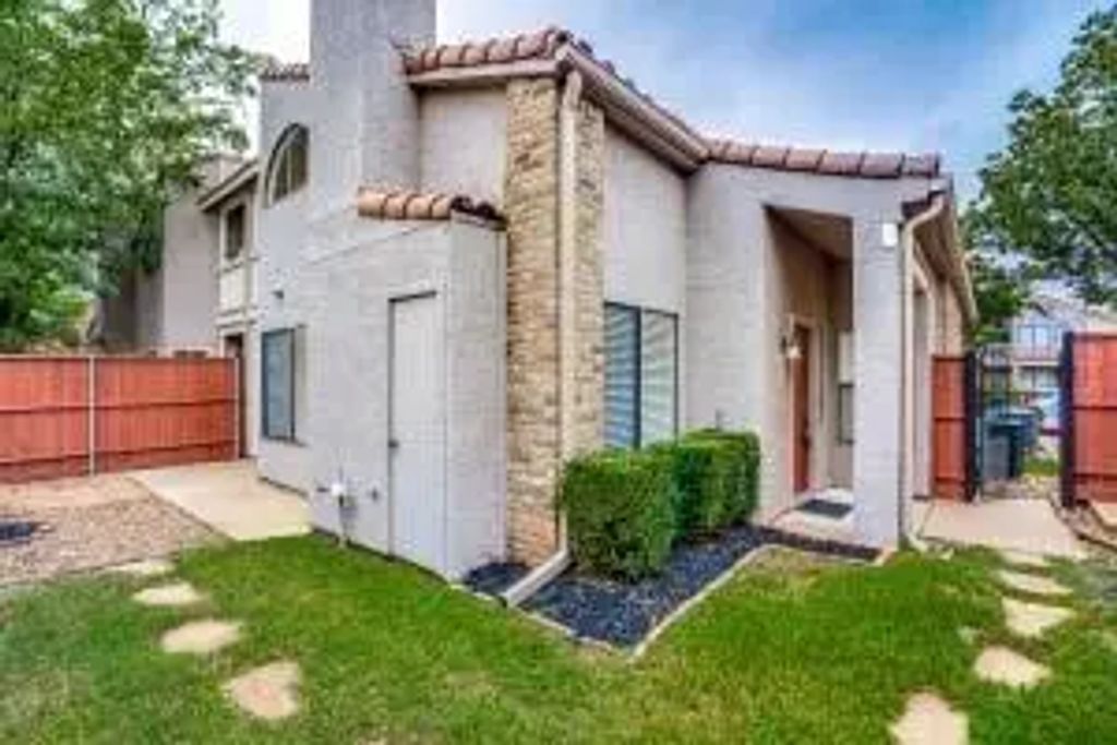 4242 N Capistrano Drive 168, Dallas