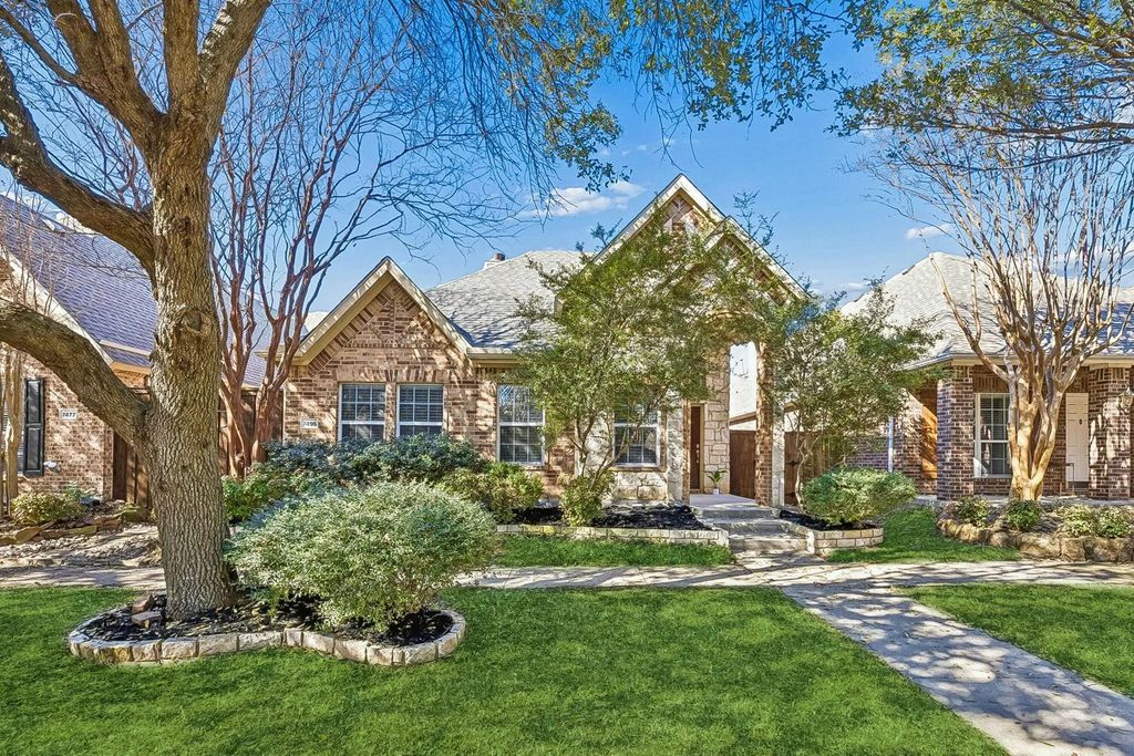 7495 Saint Stephens Square, Frisco