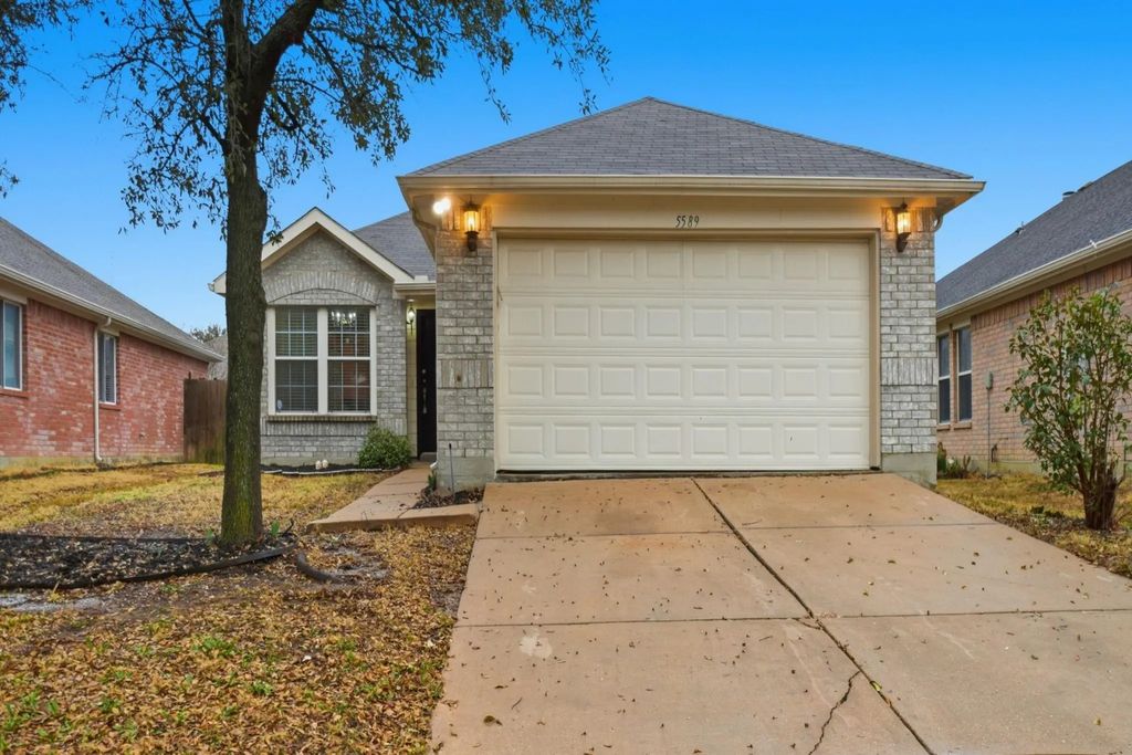 5589 Hunters Bend Lane, Dallas