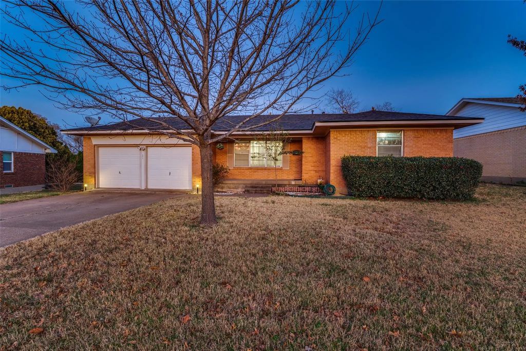 2406 Ridgecrest Drive, Garland
