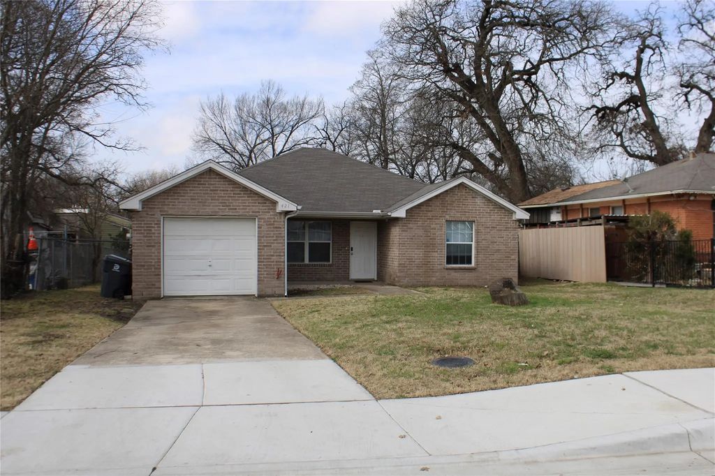 421 Myers Circle, Dallas