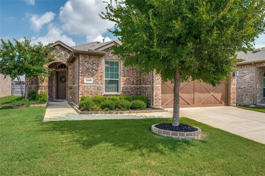 1509 Summit View Lane, Little Elm