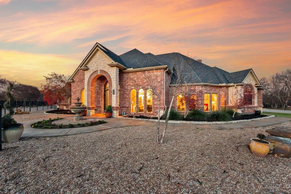 1305 Garza Lane, Little Elm