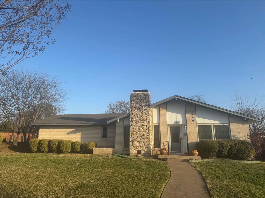 1921 Windchime Drive, Dallas