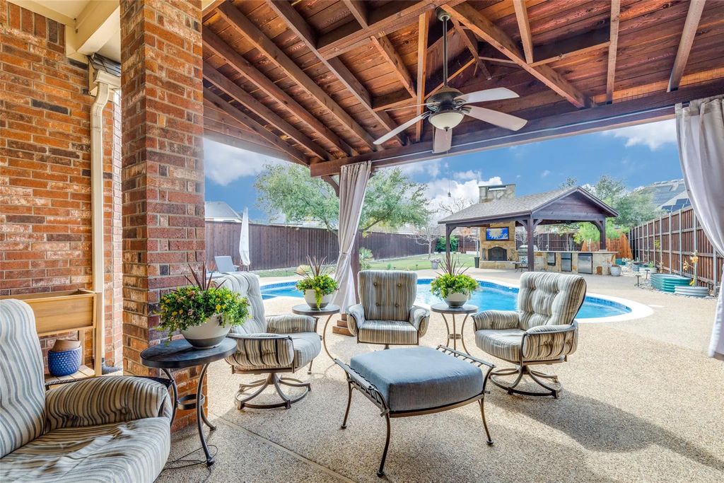 3827 W Crescent Way W, Frisco