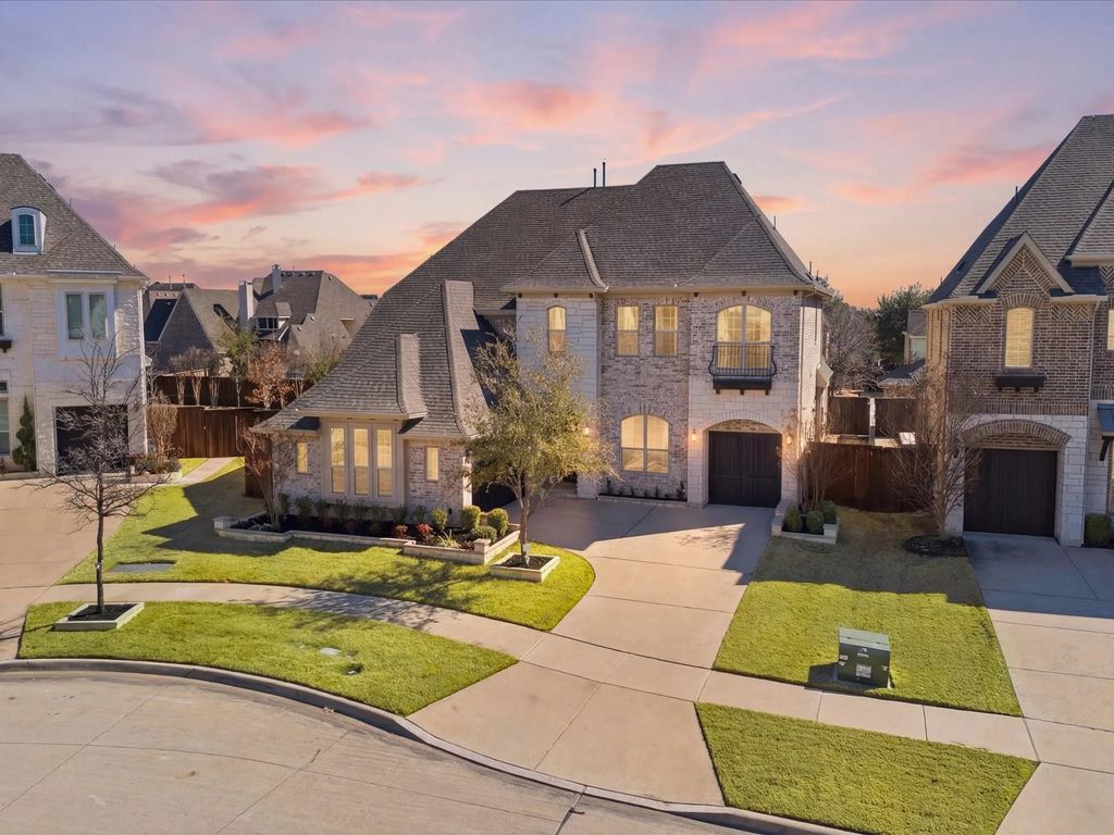 7284 Banded Mustang Drive, Frisco
