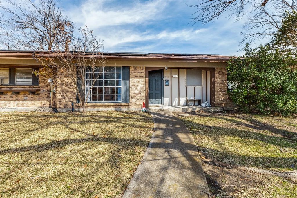 3429 Eastbrook Drive, Mesquite