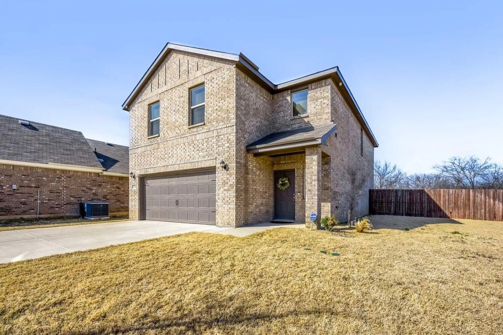2904 Kokomo Court, Fort Worth