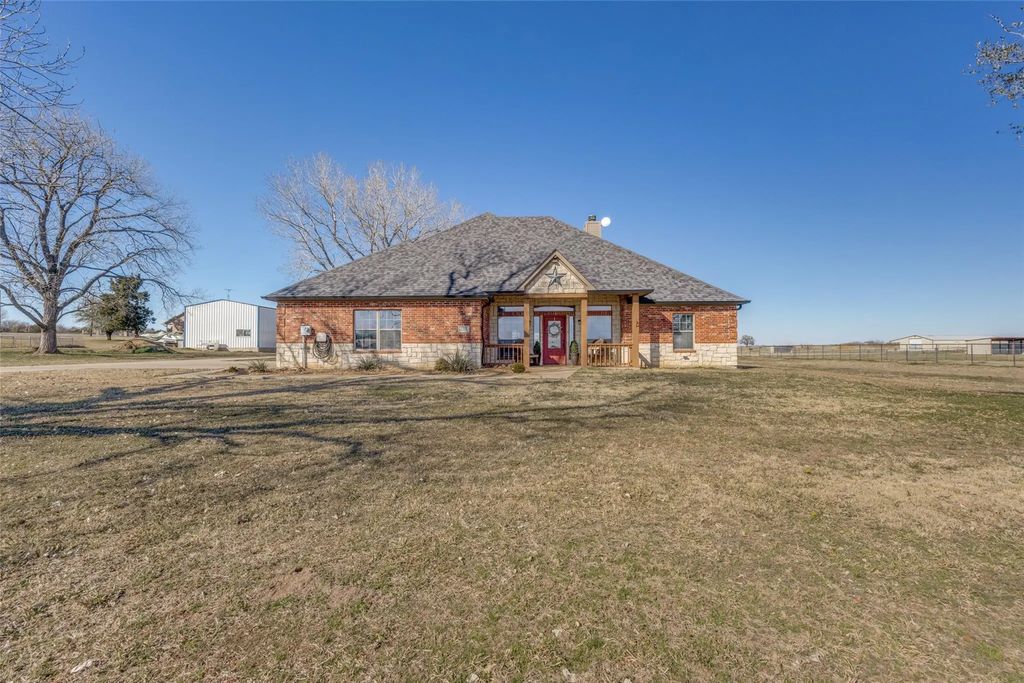 755 Bones Chapel Road, Whitesboro
