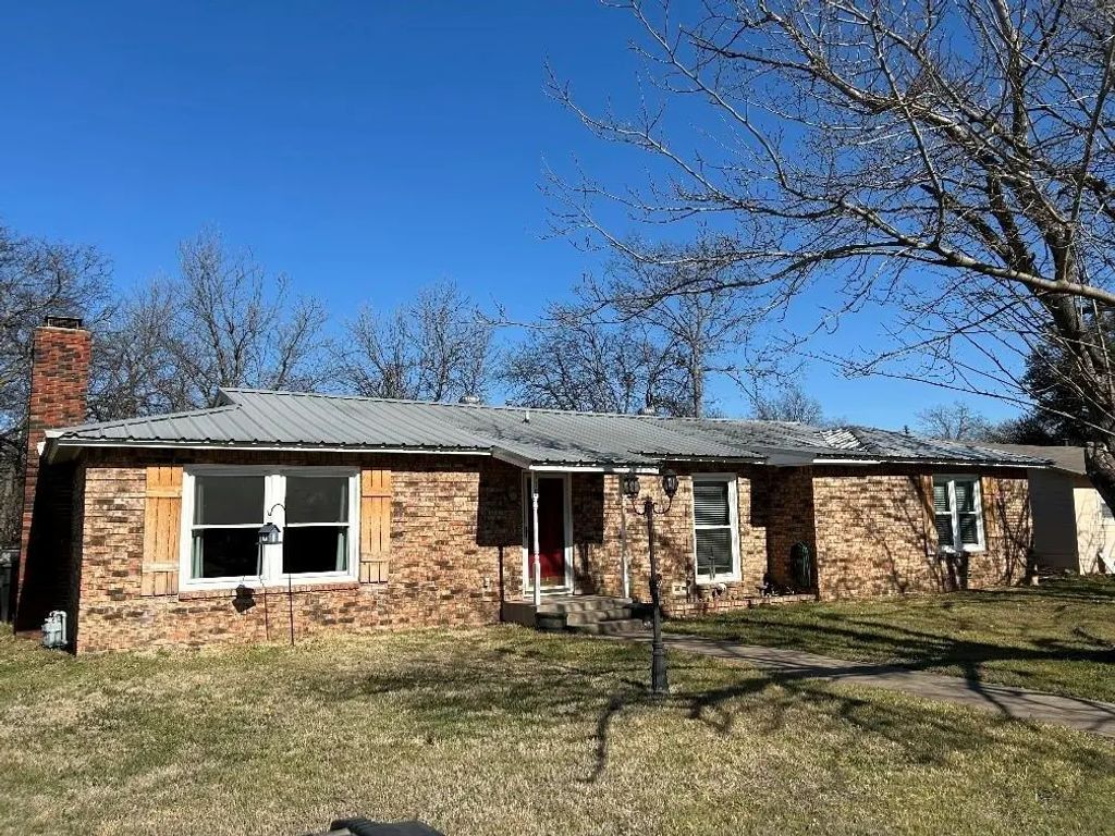 718 Turner Street, Cleburne