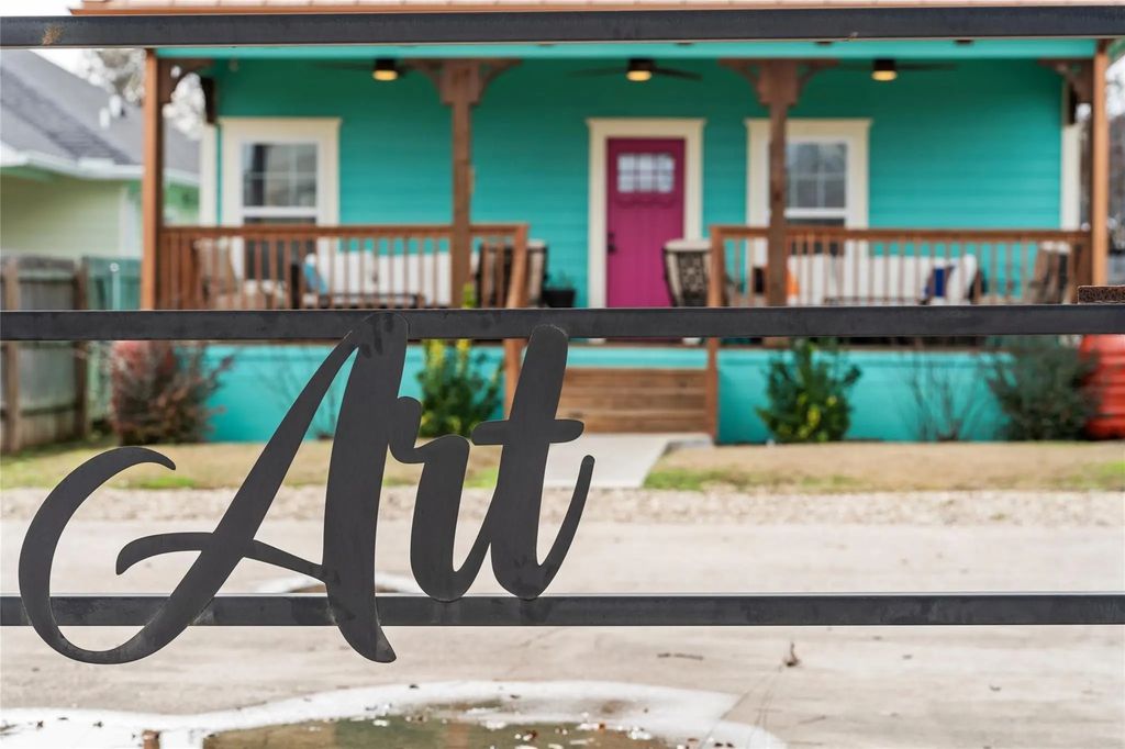 706 S 9th Street, Waco