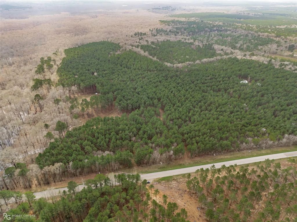La 157 Highway, Benton