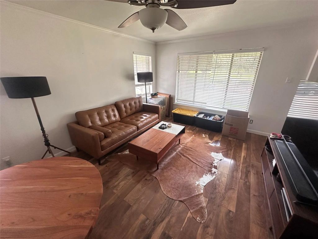 4031 Cole Avenue H, Dallas