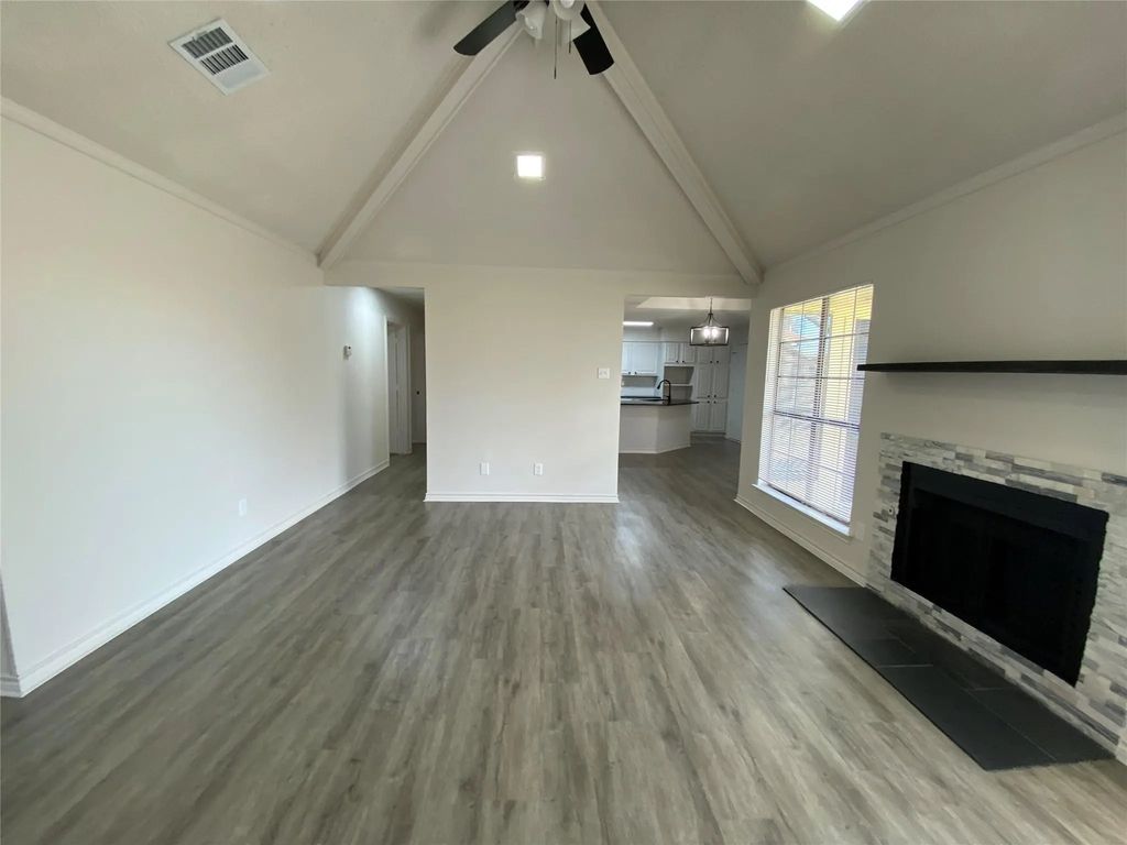 1607 Crescent Lane, Duncanville