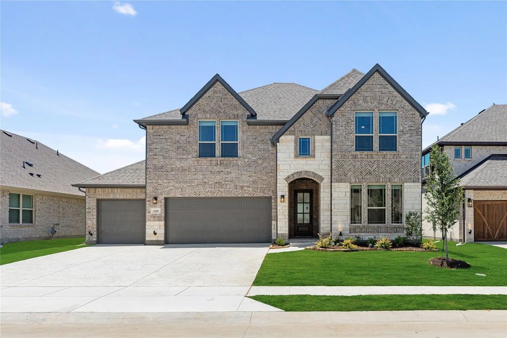 1141 Hitching Post Way, Oak Point
