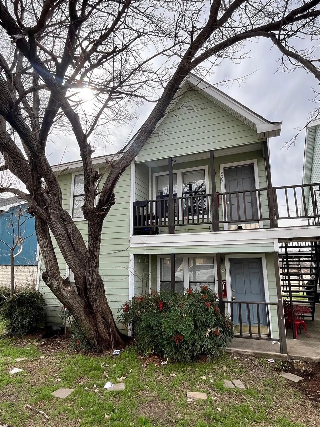 333 Ware Drive, Grand Prairie