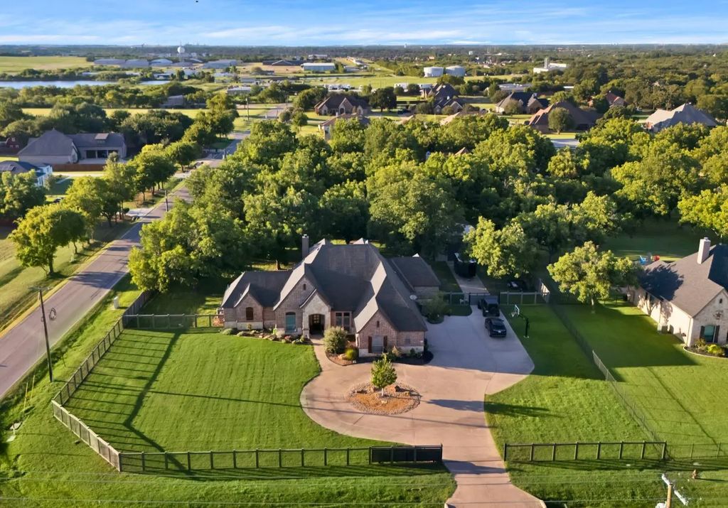 1501 Burleson Retta Road, Burleson