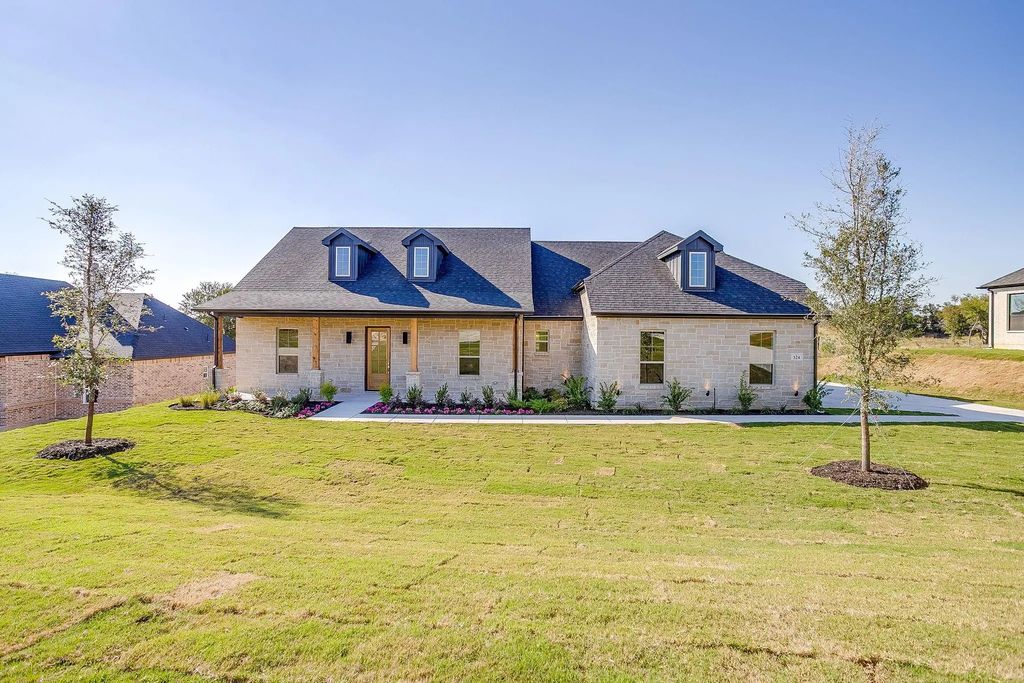 324 Slimp Bluff, Azle