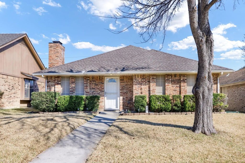1764 Arledge, Carrollton