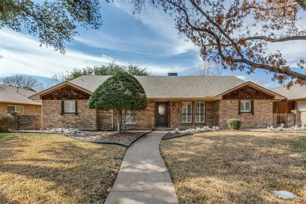 12605 Whispering Hills Drive, Dallas