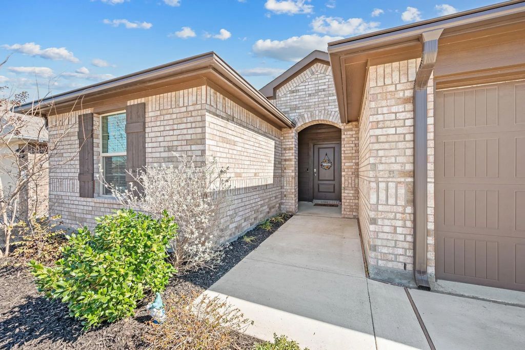 9436 Firedog Drive, Fort Worth