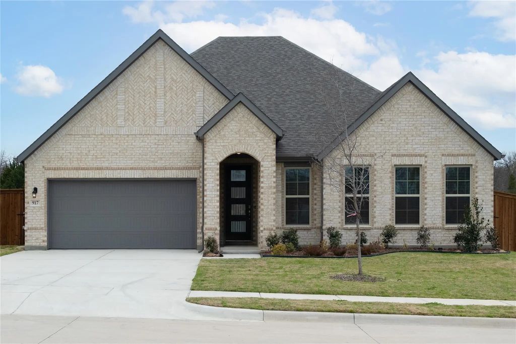 917 Allegro Avenue, Forney