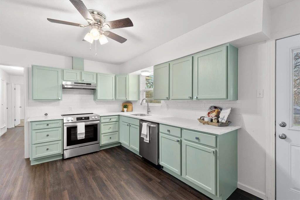 2516 Albemarle Drive, Farmers Branch