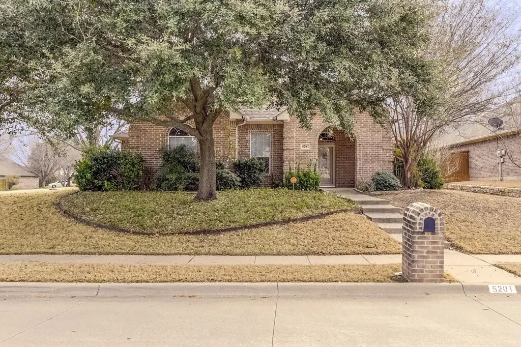 5201 La Bandera Trail, Benbrook