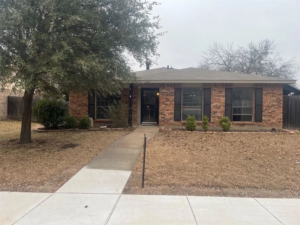 2114 Alder Trail, Grand Prairie