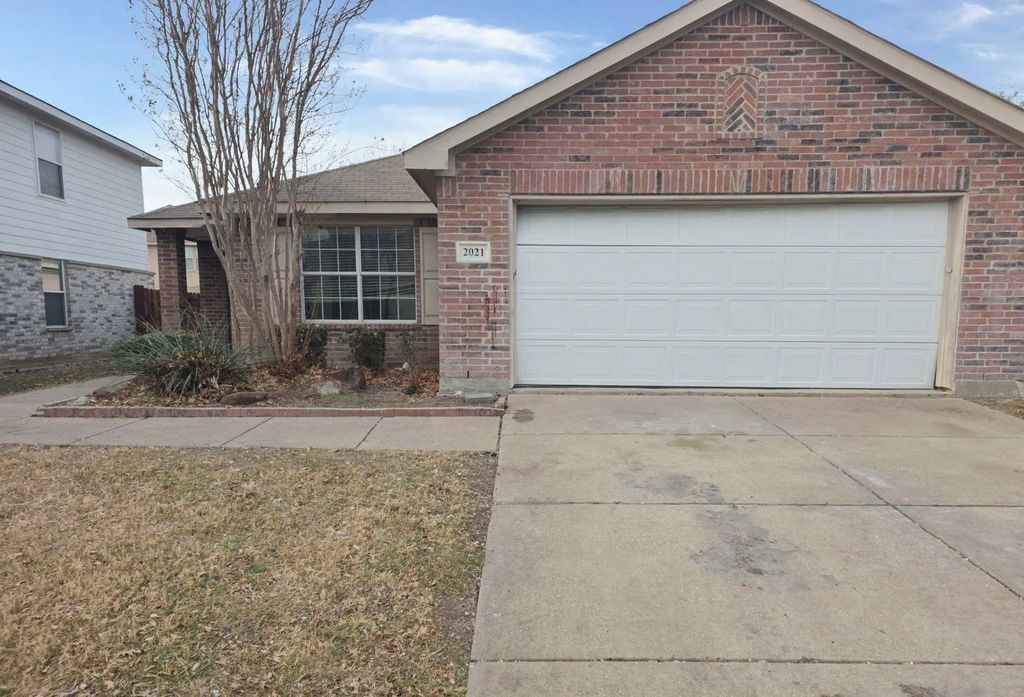 2021 Lake Trail Drive, Heartland