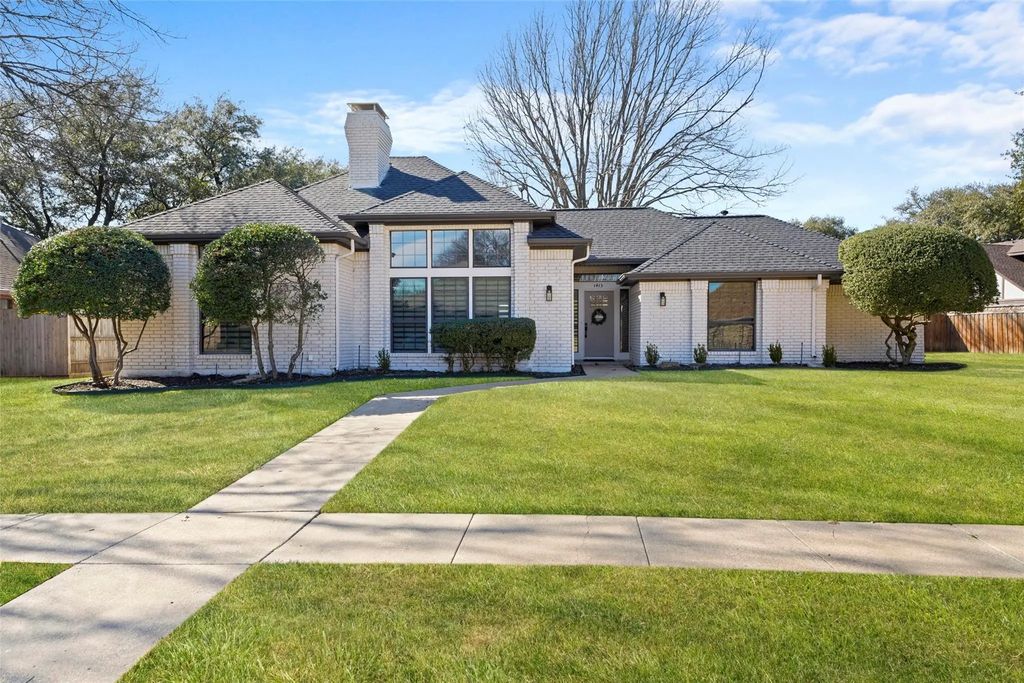 1413 Windsor Way, Rowlett