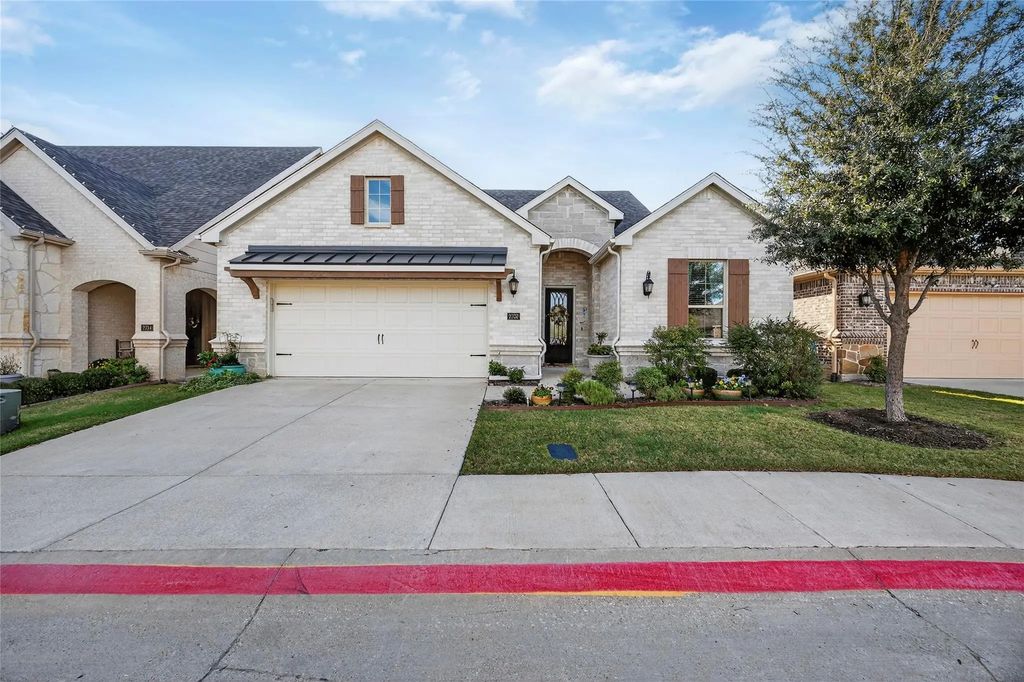 2702 Esplanade Boulevard 2702, Mansfield