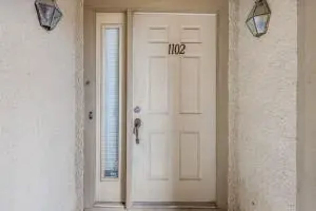 2835 Keller Springs Road 1102, Carrollton