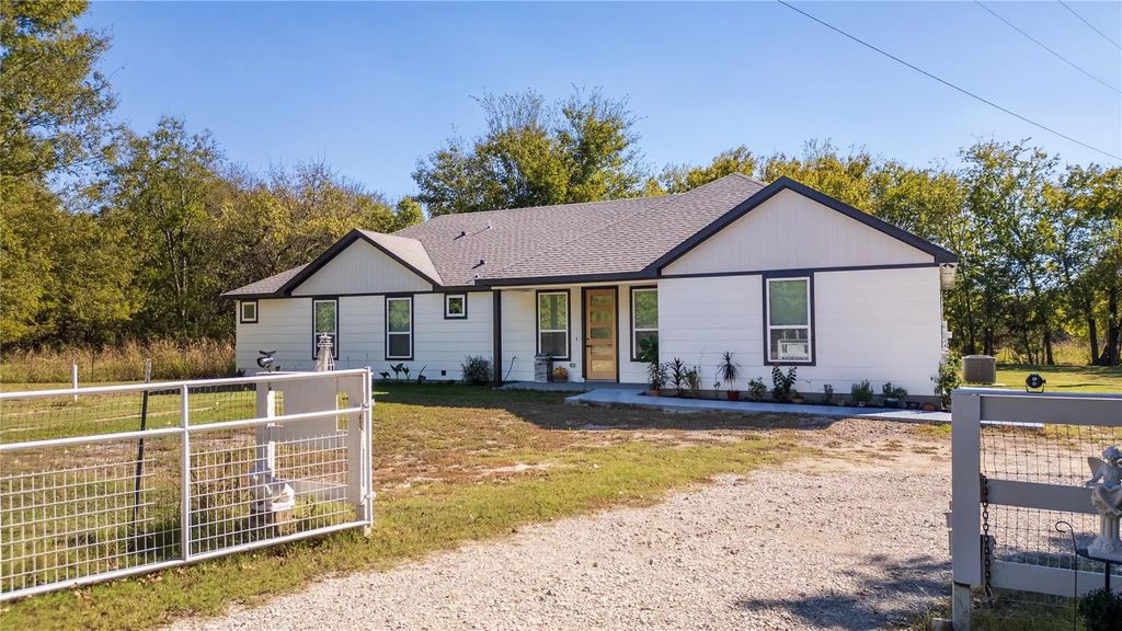 811 Vz County Road 3810, Wills Point