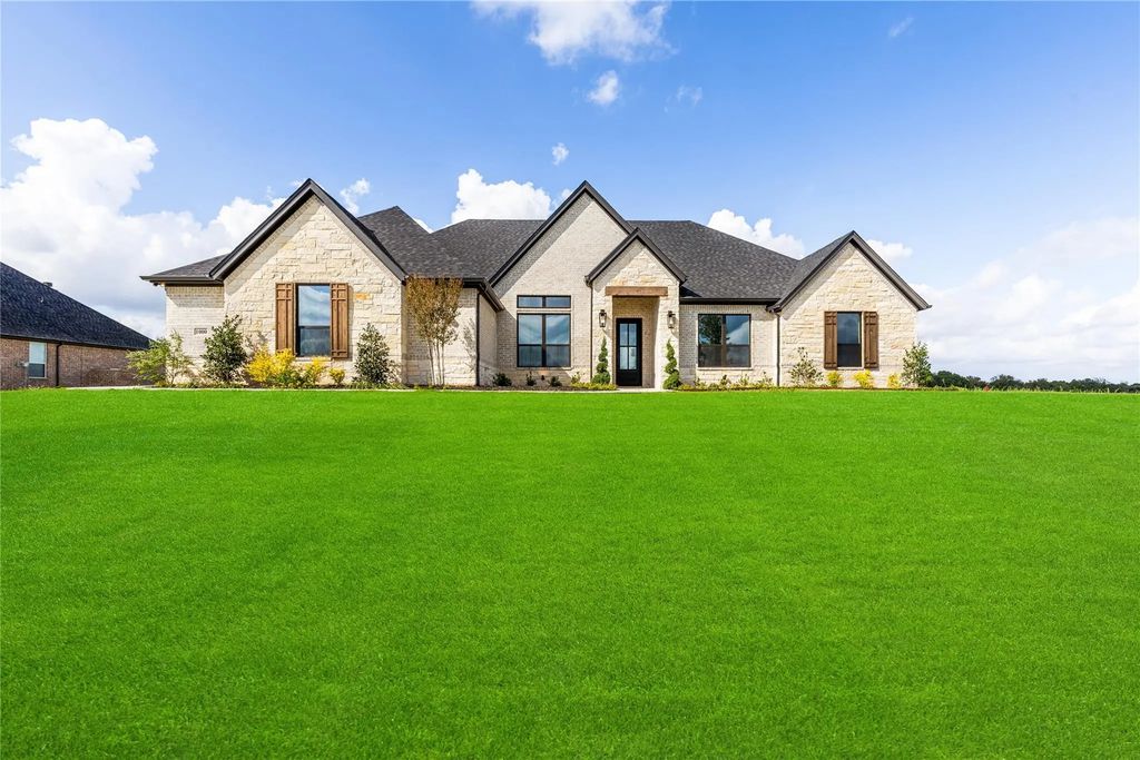 1000 Beginnings Drive, Granbury