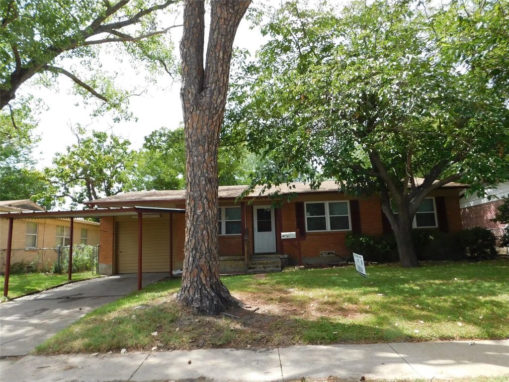 1529 Longview Street, Mesquite