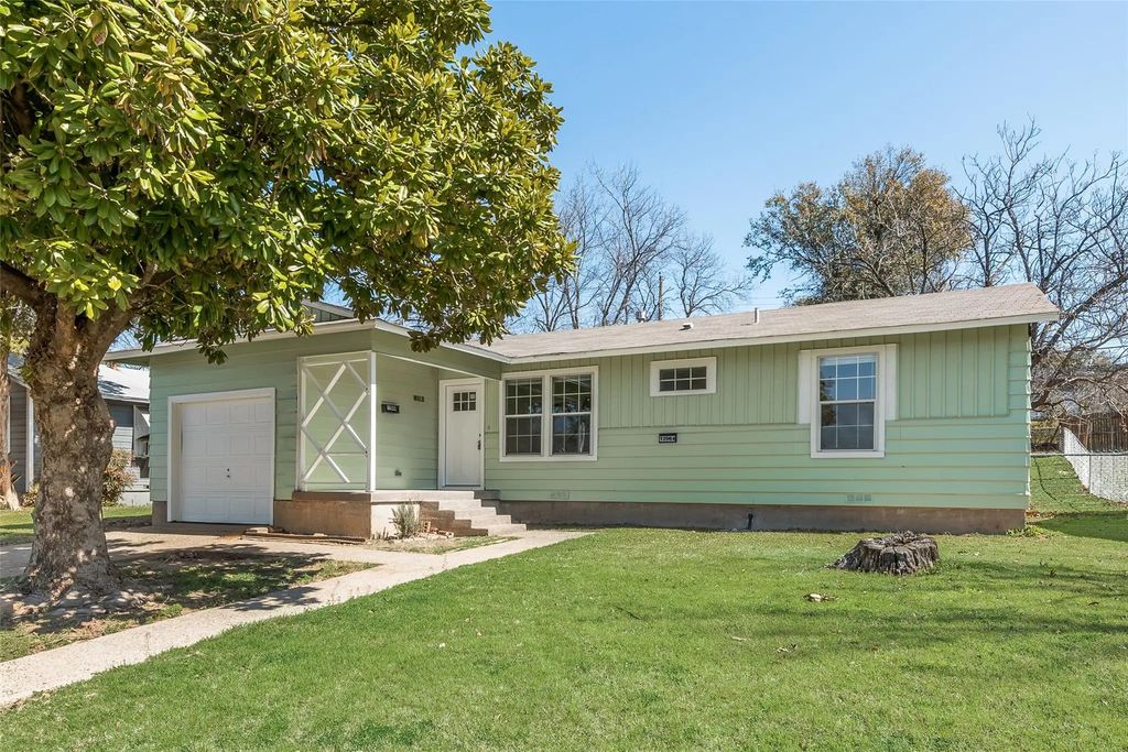 12064 Galva Drive, Dallas