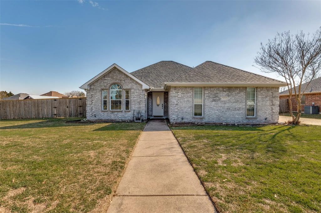 5826 Cynthia Drive, Midlothian