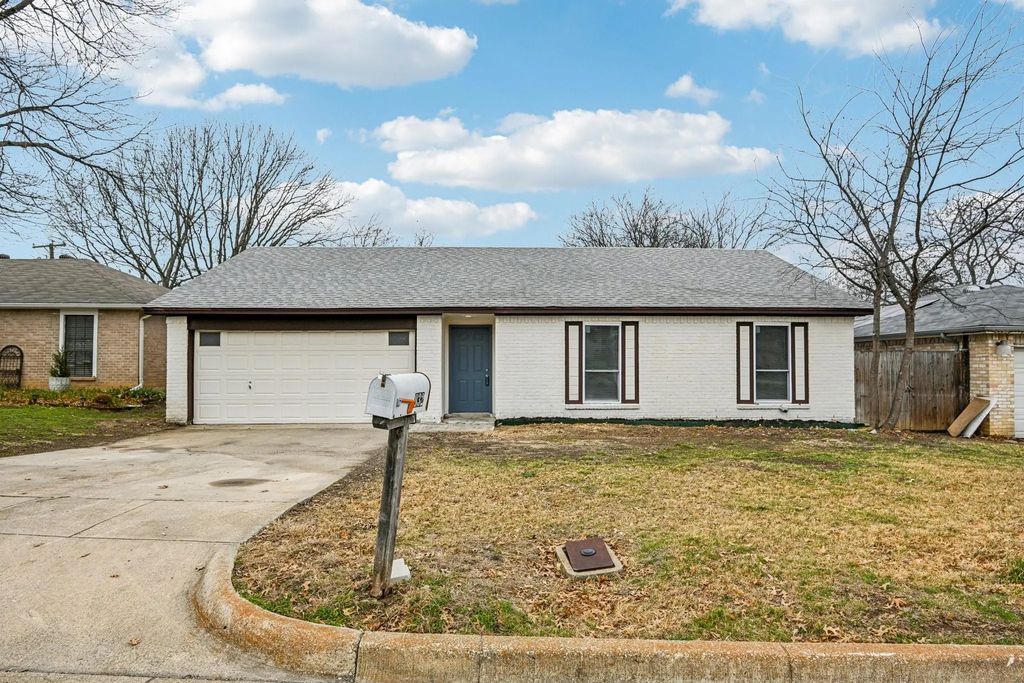832 Cross Timbers Drive, Fort Worth