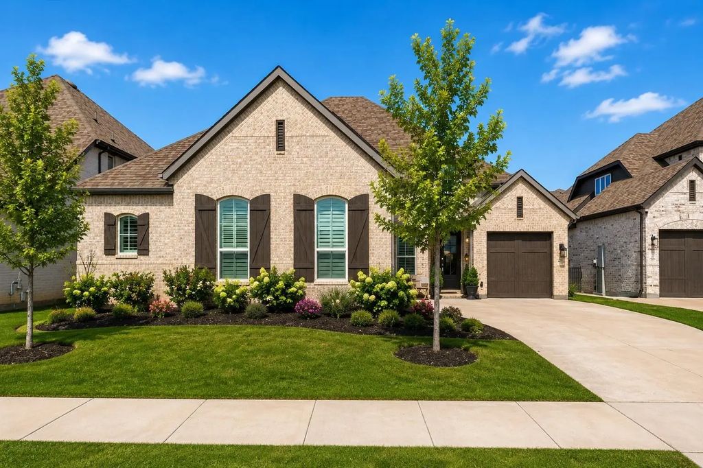 536 Petrel Drive, Rockwall