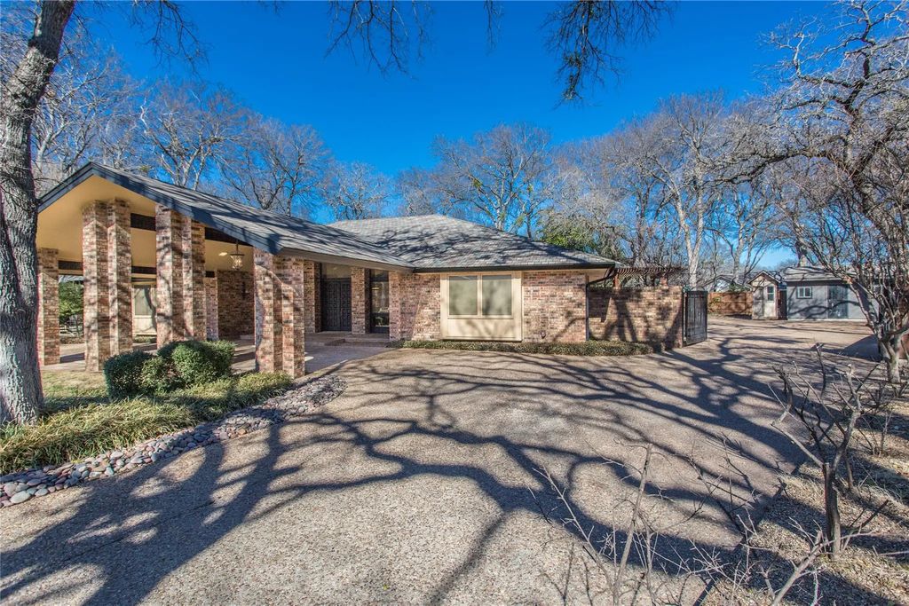 5805 Havenwood Court, Fort Worth