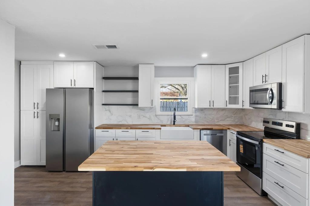 124 Bluebird Circle, Denton