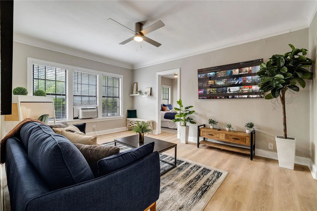 4400 Gaston Avenue 1, Dallas