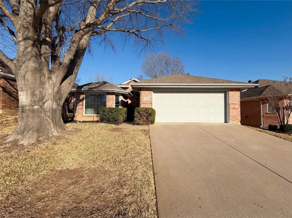 4220 Boulder Park Drive, Fort Worth