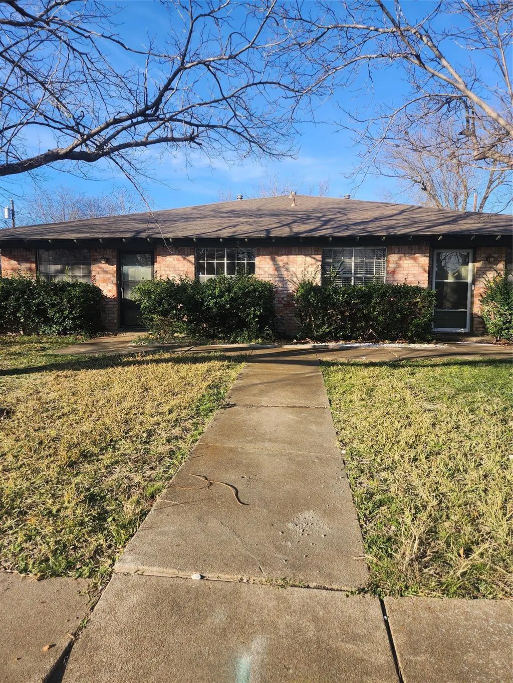 607 Arbor Lane, Lancaster
