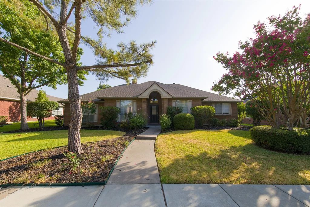 2119 Antibes Drive, Carrollton