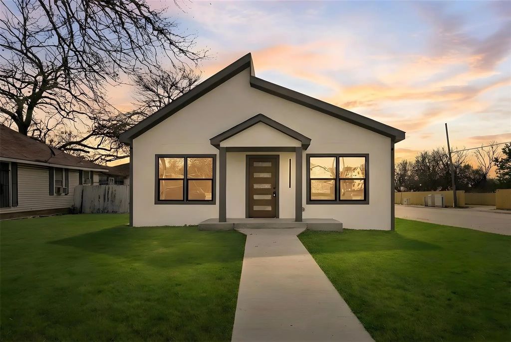 1502 E Ann Arbor Avenue, Dallas