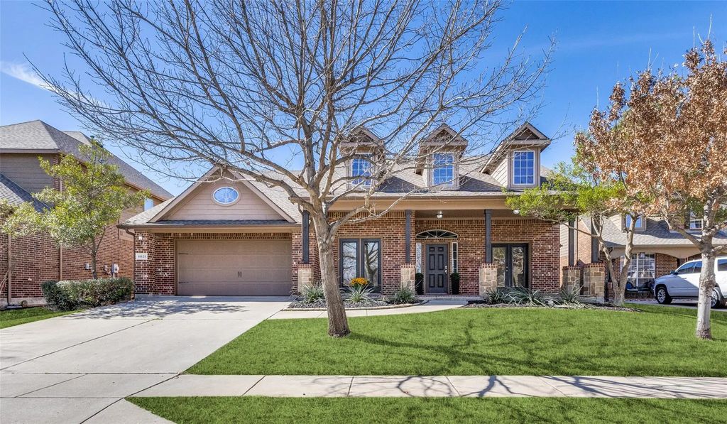 10121 Waverly Lane, Fort Worth